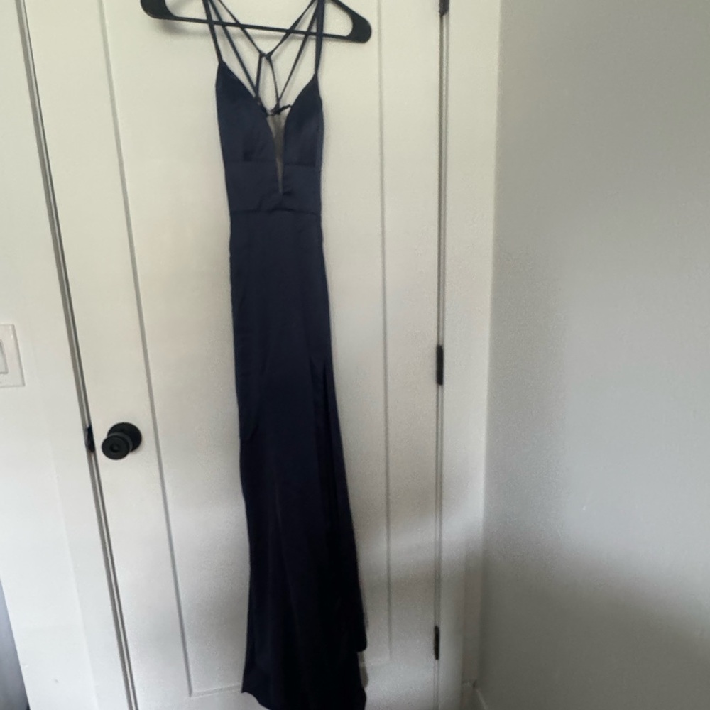 Elegant Navy Blue Evening Gown